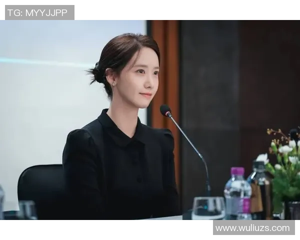 足球明星林允儿展现魅力与实力引领新一代球迷热潮